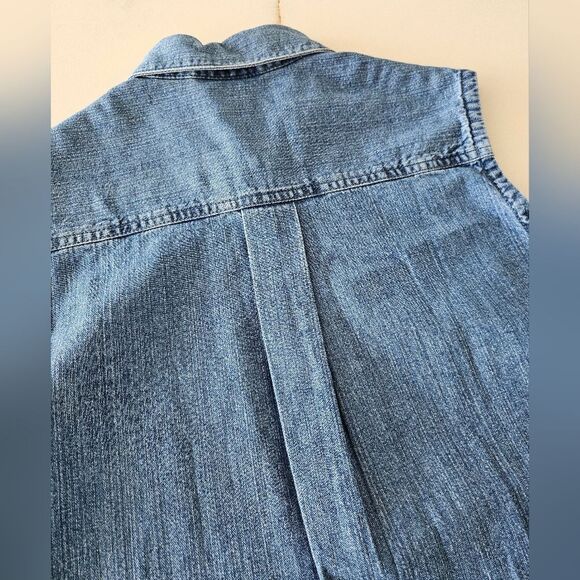 NEW Hard Rock Cafe Sleeveless Denim Shirt Button Front Sz L CHICAGO - Picture 11 of 14